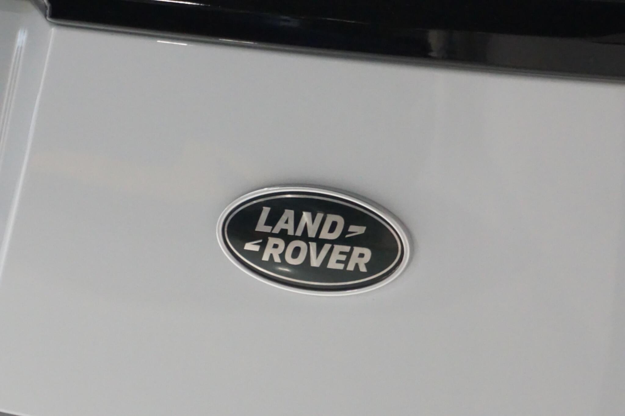Land Rover Range Rover 2.0 P400e 13.1kWh Vogue SUV 5dr Petrol Plug-in Hybrid Auto 4WD Euro 6 (s/s) (404 ps)